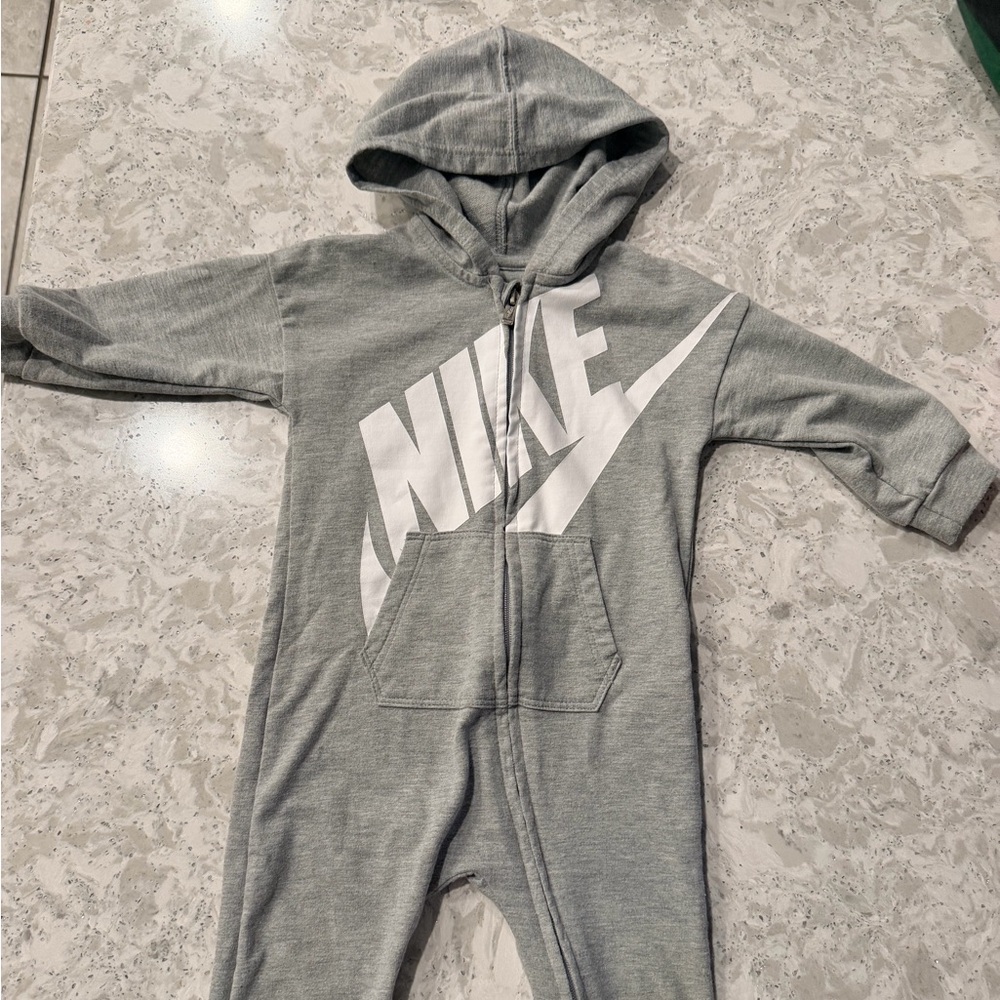 Nike Kids Gray Hooded Footie